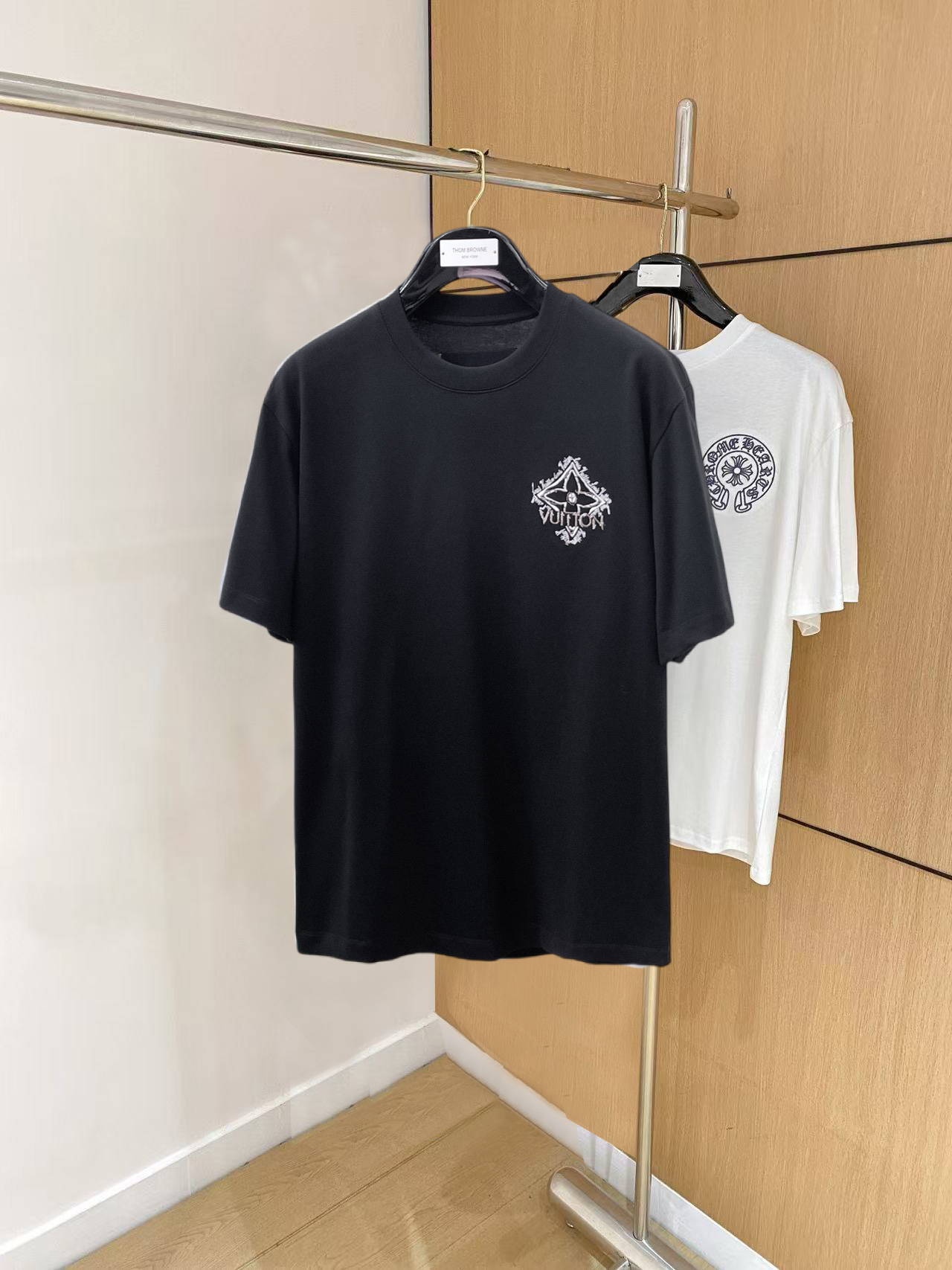 short sleeves